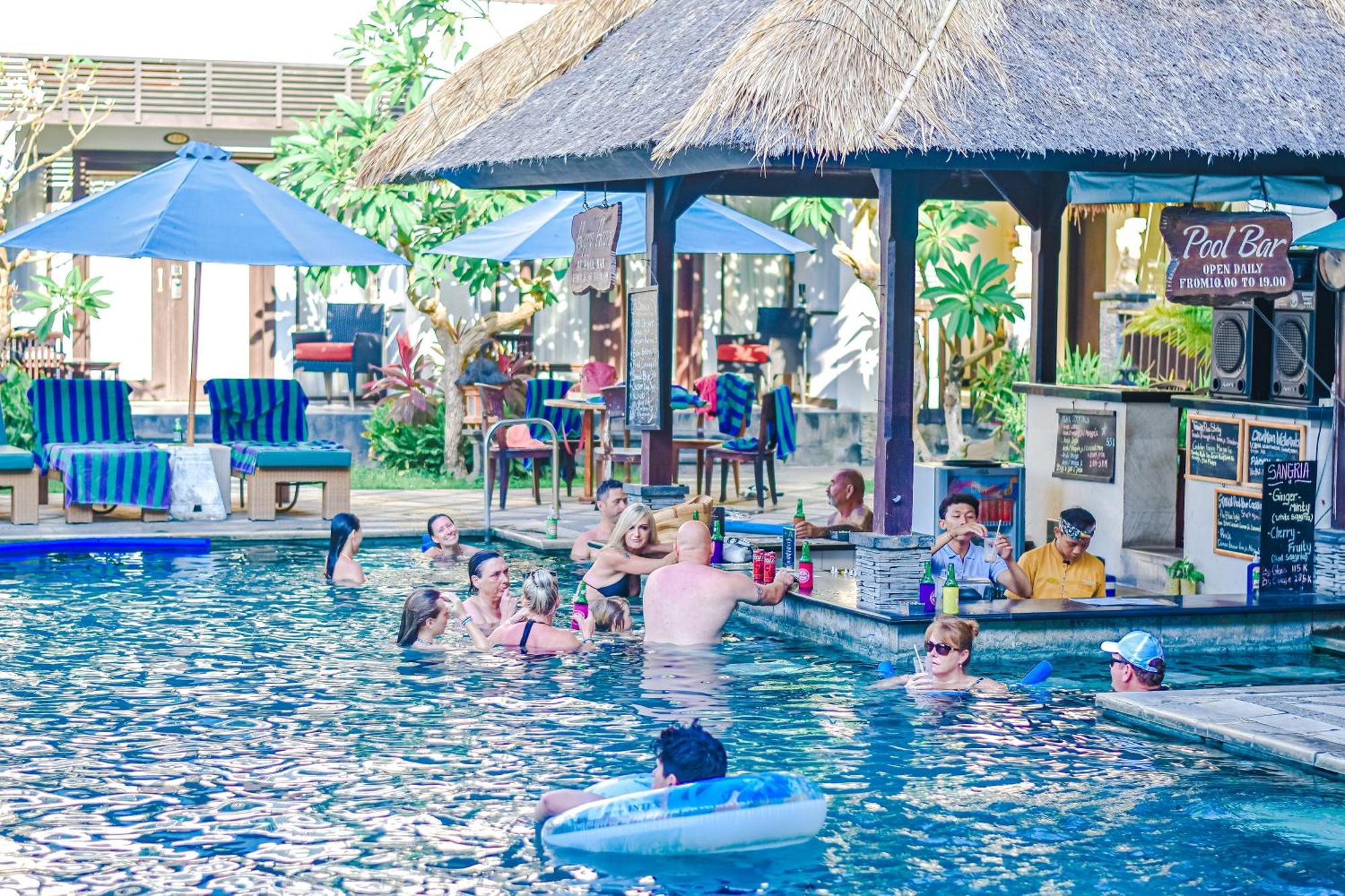 The Lokha Legian Resort & Spa Exterior foto