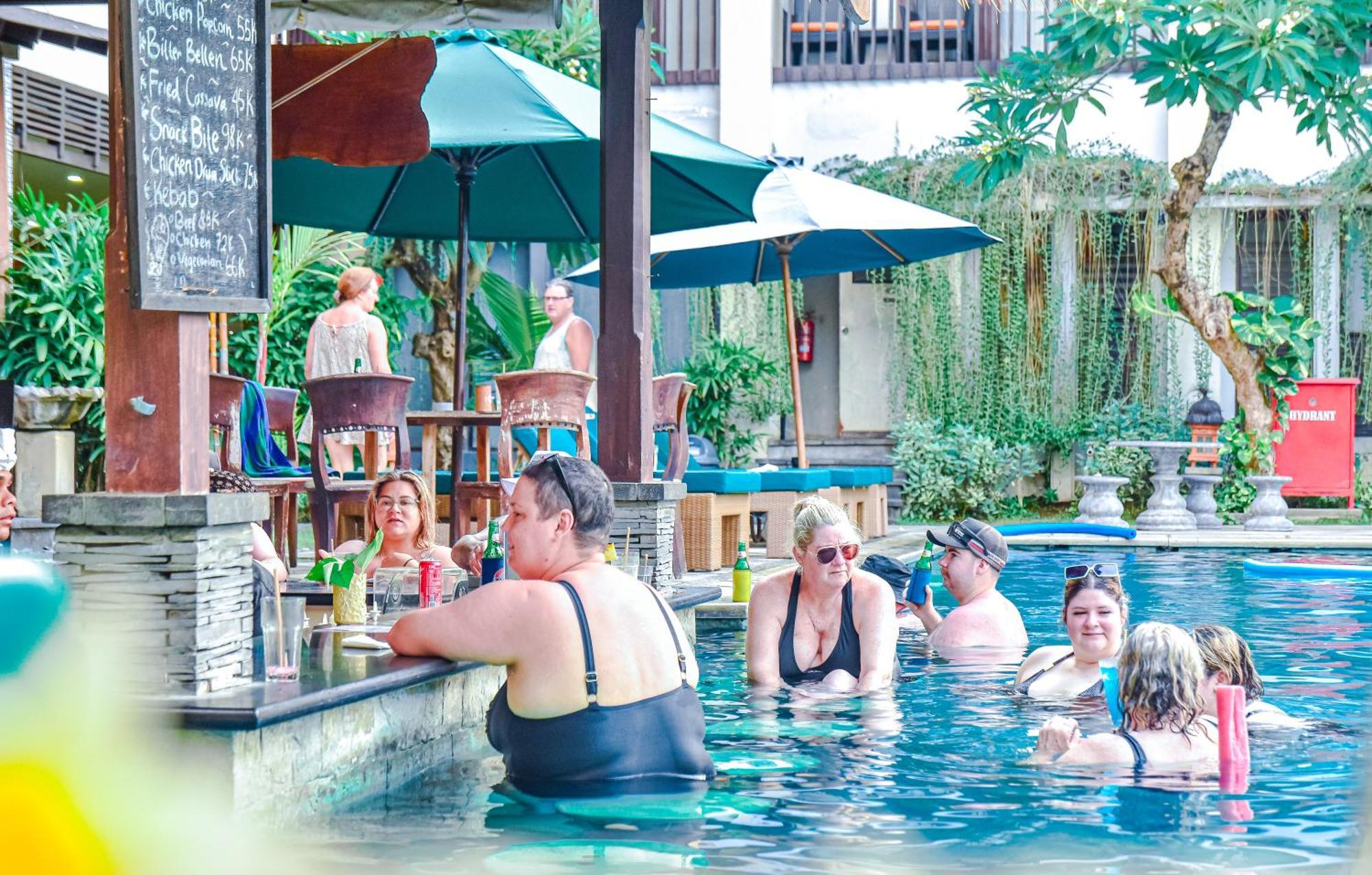 The Lokha Legian Resort & Spa Exterior foto