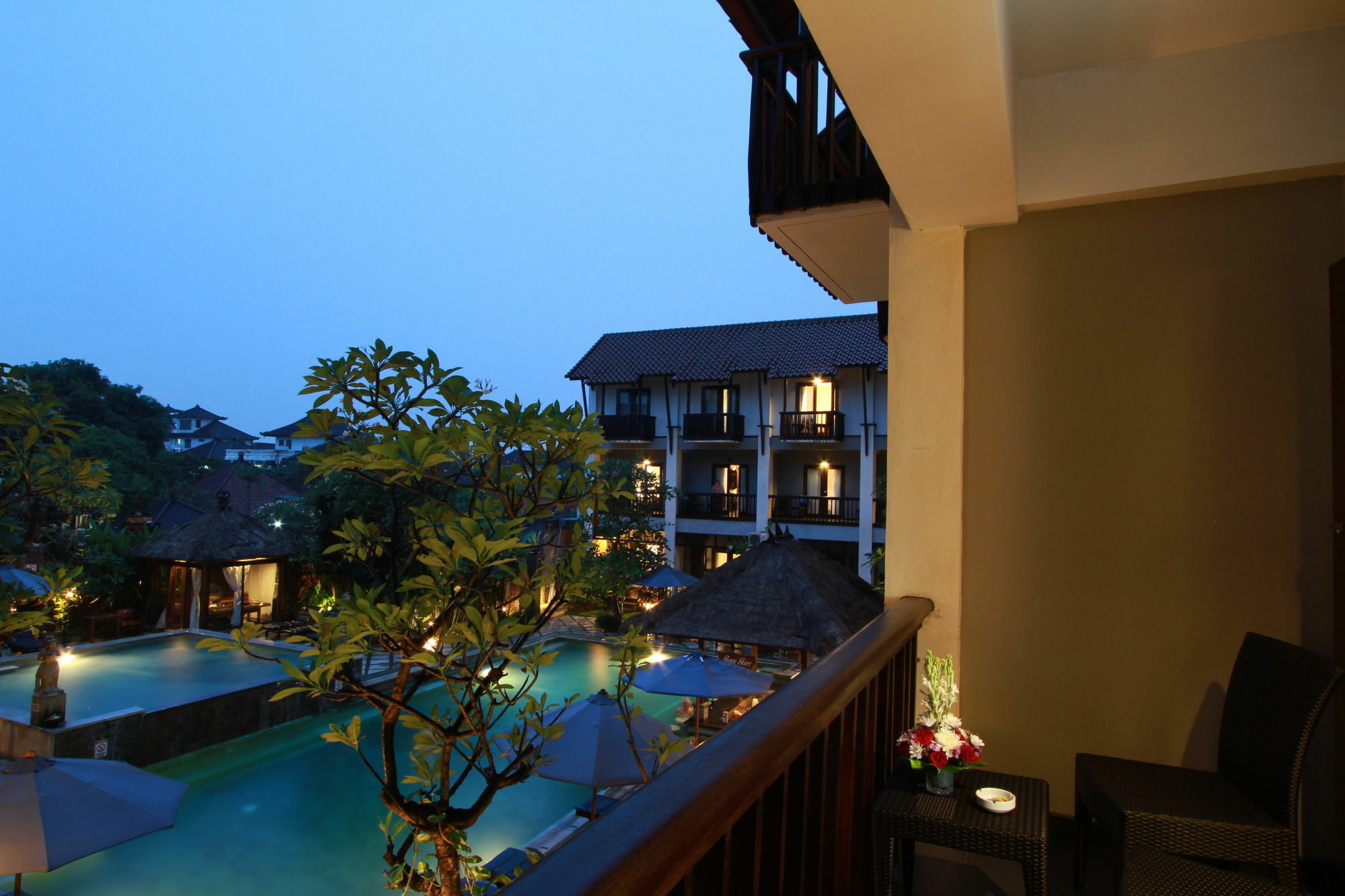 The Lokha Legian Resort & Spa Exterior foto
